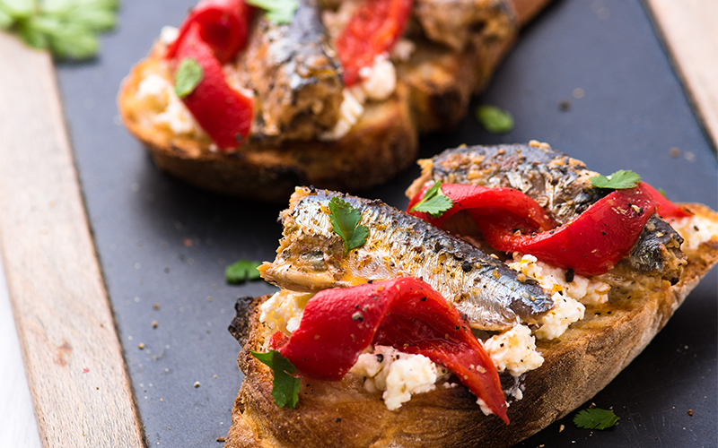 Bruschetta de sardines et piquillos